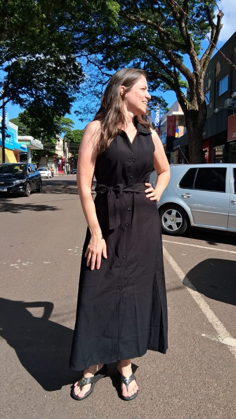 Vestido Longo Preto com Botões e Cinto de Tecido 57488